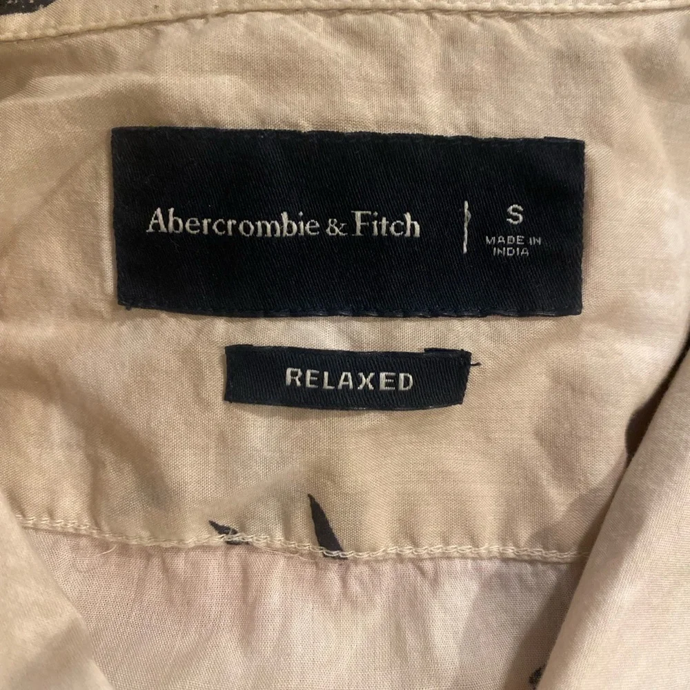 Abercrombie & Fitch Hawaiian Shirt Mens Small Multicolor Relaxed